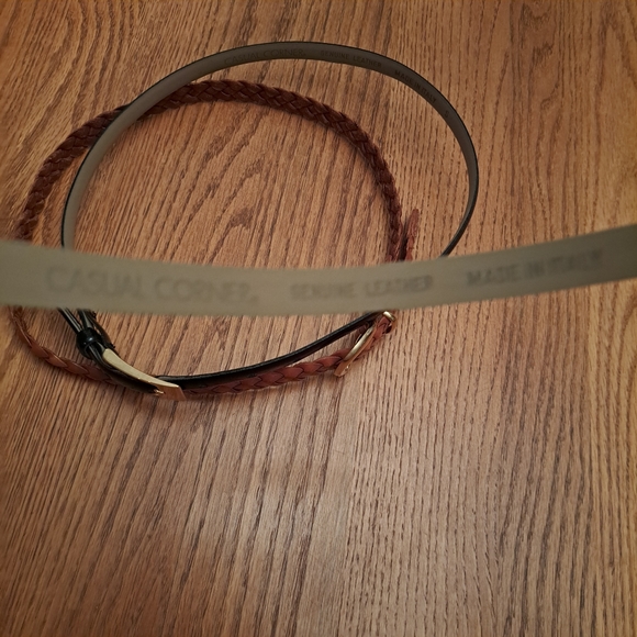 3 leather belts, Women's size small - Picture 7 of 9